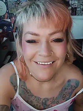 lady polka online show from 6, 3, 2026