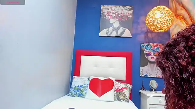 Camila Tits online show from 18, 4, 2026