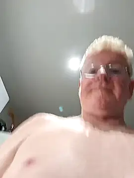 olivbisoumis online show from 25, 4, 2026