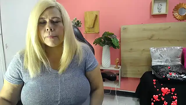 Snapshot of eva_colen50 chatting on 30, 6, 2026 eva colen50 online show from 30, 6, 2026