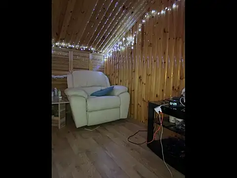 AnessaXrose online show from 2, 4, 2026