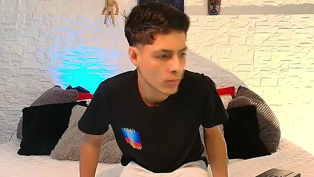 Eliassalvatore  online show from 27, 5, 2026