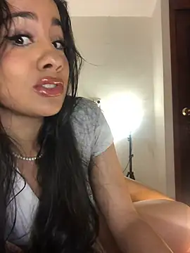 Snapshot of RebecaPalmer chatting on 23, 5, 2026 RebecaPalmer online show from 23, 5, 2026