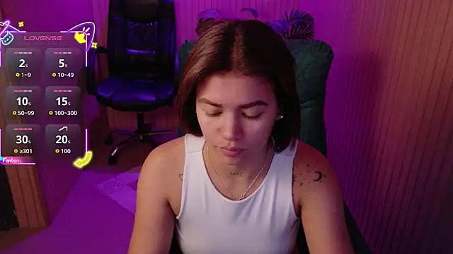 Alessia Monroe  online show from 12, 6, 2026
