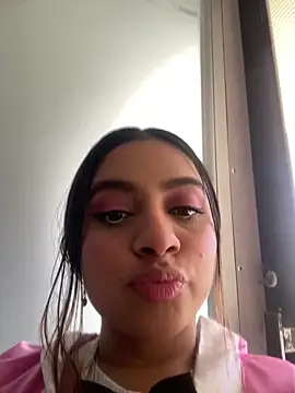 Snapshot of DulceQueen1 chatting on 2, 6, 2026 DulceQueen1 online show from 2, 6, 2026