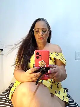 Noemipopi online show from 18, 4, 2026