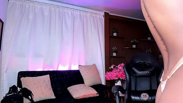 Esmeralda carrascal online show from 1, 3, 2026