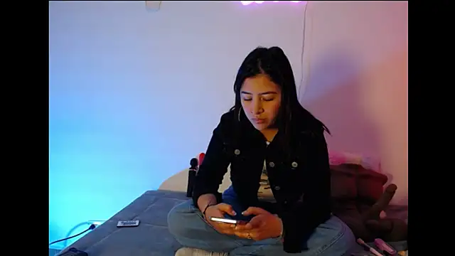 Ele Enchanted online show from 25, 2, 2026