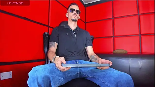 SharonTygaX online show from 24, 4, 2026