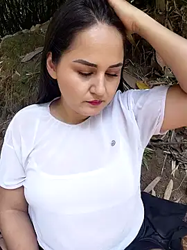 yissela92 online show from 20, 2, 2026