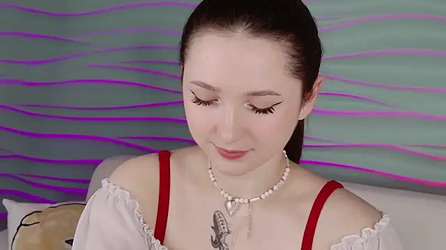 Tiny BunnyX online show from 25, 2, 2026