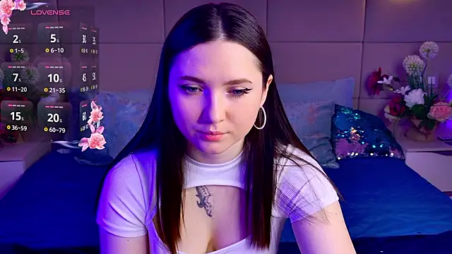 Tiny BunnyX online show from 10, 3, 2026