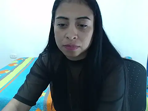 Snapshot of karla-hank chatting on 21, 4, 2026 karla-hank online show from 21, 4, 2026