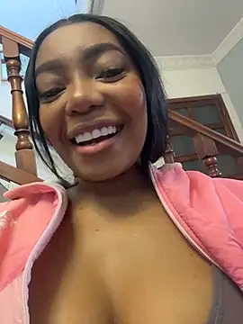 Snapshot of MiaDiamod chatting on 9, 6, 2026 MiaDiamod online show from 9, 6, 2026