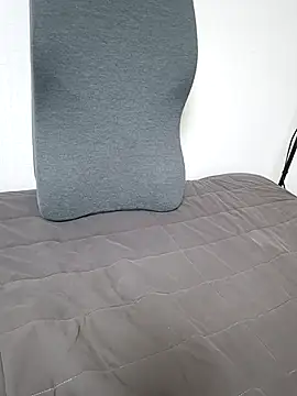 kiim1123 online show from 13, 4, 2026