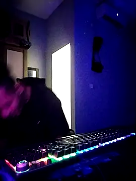 UcEng Lab online show from 1, 3, 2026