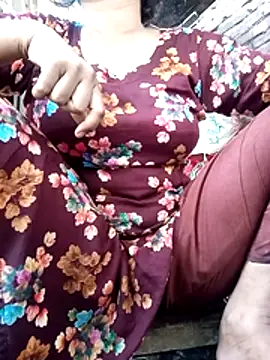 BreezySexyGirl69 online show from 3, 5, 2026