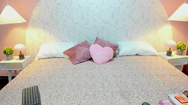 Angelie Rosebrm online show from 26, 2, 2026