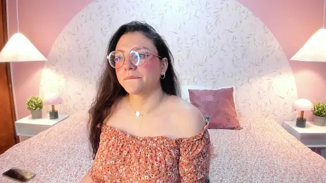 Angelie Rosebrm online show from 2, 4, 2026