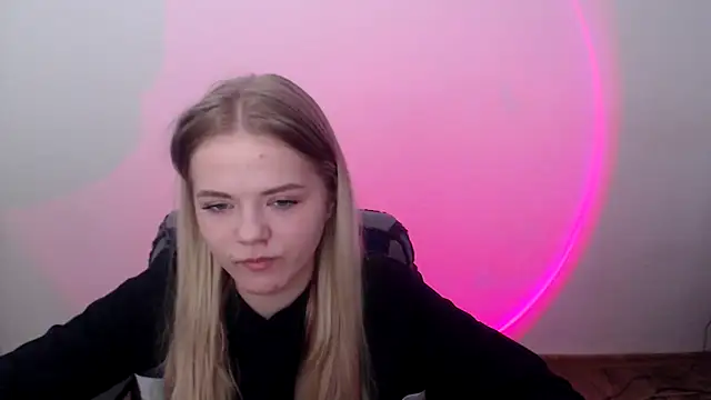 FoxiLana online show from 5, 3, 2026