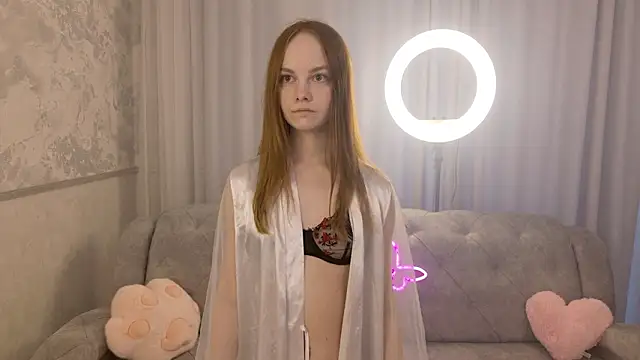 litleee sunshineeee online show from 26, 2, 2026