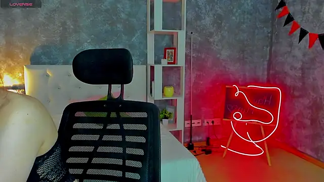 tina xx tina online show from 5, 3, 2026