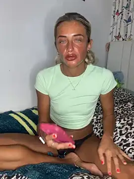 ScarlettGold  online show from 16, 4, 2026