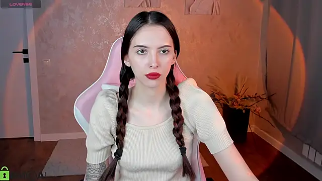 Snapshot of elise_robbie chatting on 20, 5, 2026 elise robbie online show from 20, 5, 2026