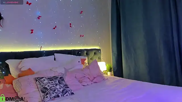 MoonlitAdele online show from 18, 3, 2026