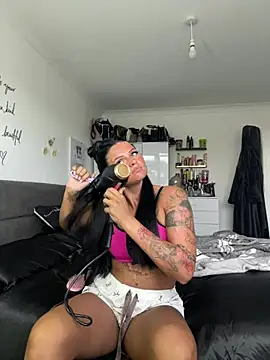 Snapshot of Destinylovex chatting on 6, 7, 2026 Destinylovex online show from 6, 7, 2026