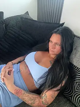 Destinylovex online show from 17, 4, 2026