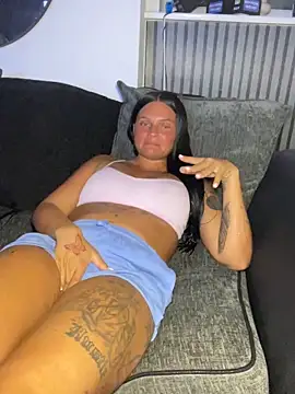 Snapshot of Destinylovex chatting on 18, 5, 2026 Destinylovex online show from 18, 5, 2026