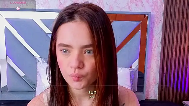 LittleeSara18 online show from 31, 5, 2026