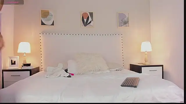 naia sanz online show from 20, 2, 2026