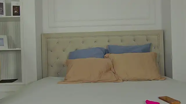 LynnAngel online show from 22, 3, 2026