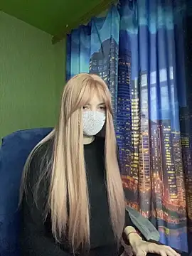 SophieBlackwood online show from 5, 3, 2026