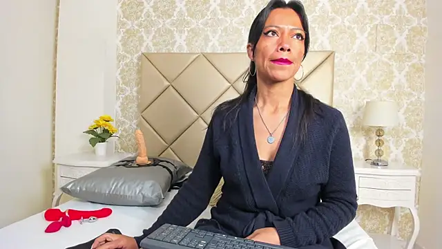 FernandaAvilax online show from 12, 6, 2026