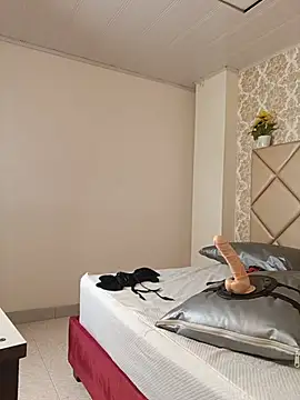 FernandaAvilax online show from 13, 7, 2026