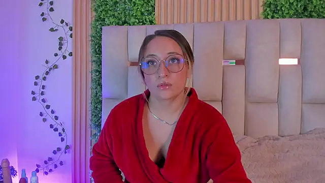 Kitty Milk nm online show from 16, 4, 2026