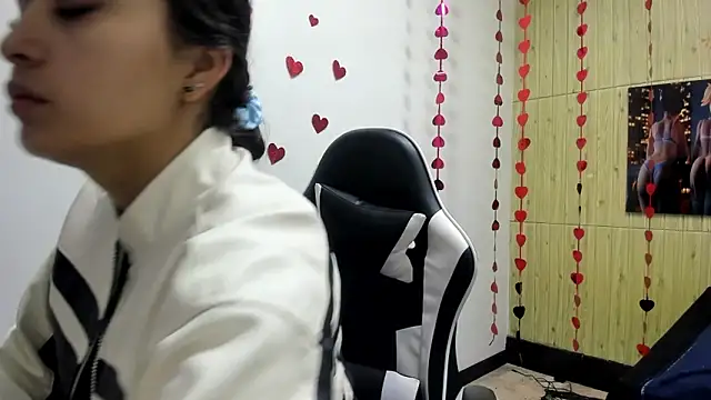 angell cooper8 online show from 8, 3, 2026