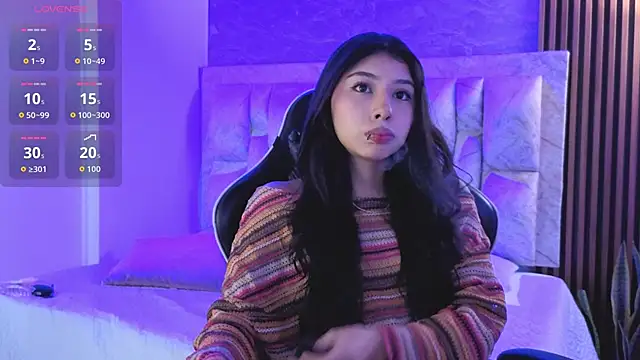 chloe bluee  online show from 11, 5, 2026