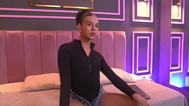 Luxa Velvet online show from 20, 2, 2026