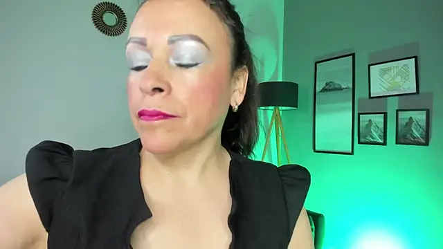 Snapshot of Ivonne_4 chatting on 26, 6, 2026 Ivonne 4 online show from 26, 6, 2026