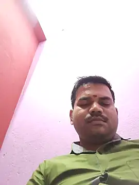 Snapshot of rkr1996kum chatting on 4, 7, 2026 rkr1996kum online show from 4, 7, 2026