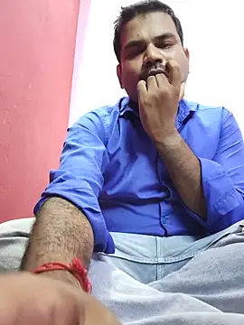 Snapshot of rkr1996kum chatting on 18, 5, 2026 rkr1996kum online show from 18, 5, 2026