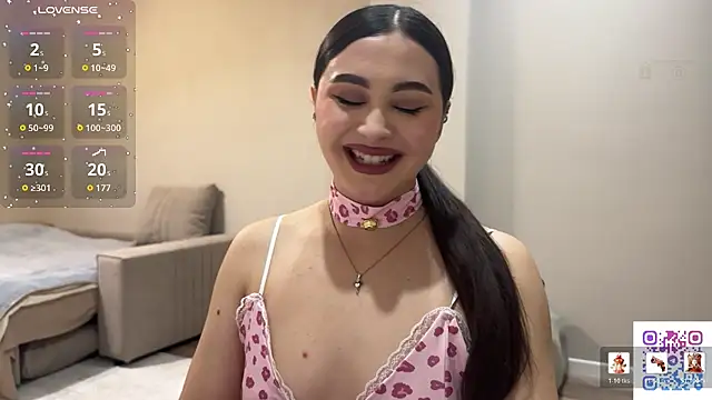 Snapshot of Sweet_BerryBabe chatting on 7, 5, 2026 Sweet BerryBabe online show from 7, 5, 2026