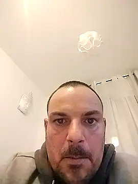 morenitoymorena online show from 5, 4, 2026