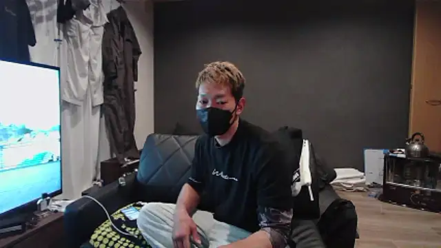 ryuaaaaa online show from 15, 4, 2026