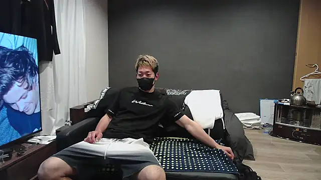 ryuaaaaa online show from 18, 4, 2026