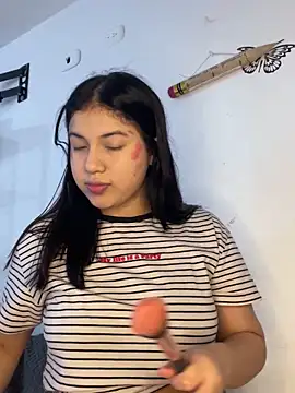 Snapshot of scarleth_marquezz chatting on 31, 5, 2026 scarleth marquezz online show from 31, 5, 2026